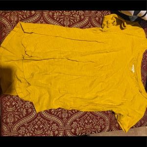 mustard tshirt